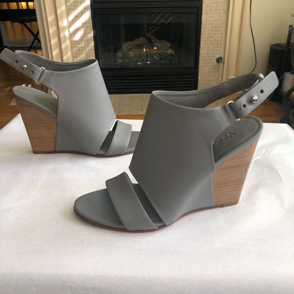 VINCE Karen leather wedge cutout ankle sandal Grey Stacked Heel Sz 6M